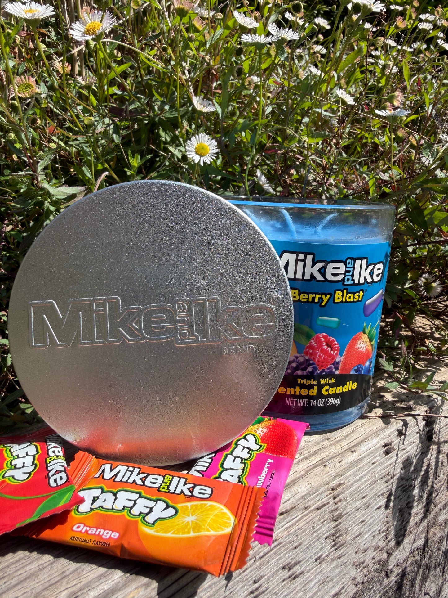 IMPORTED from USA Mike and Ike 14oz Scented Candles